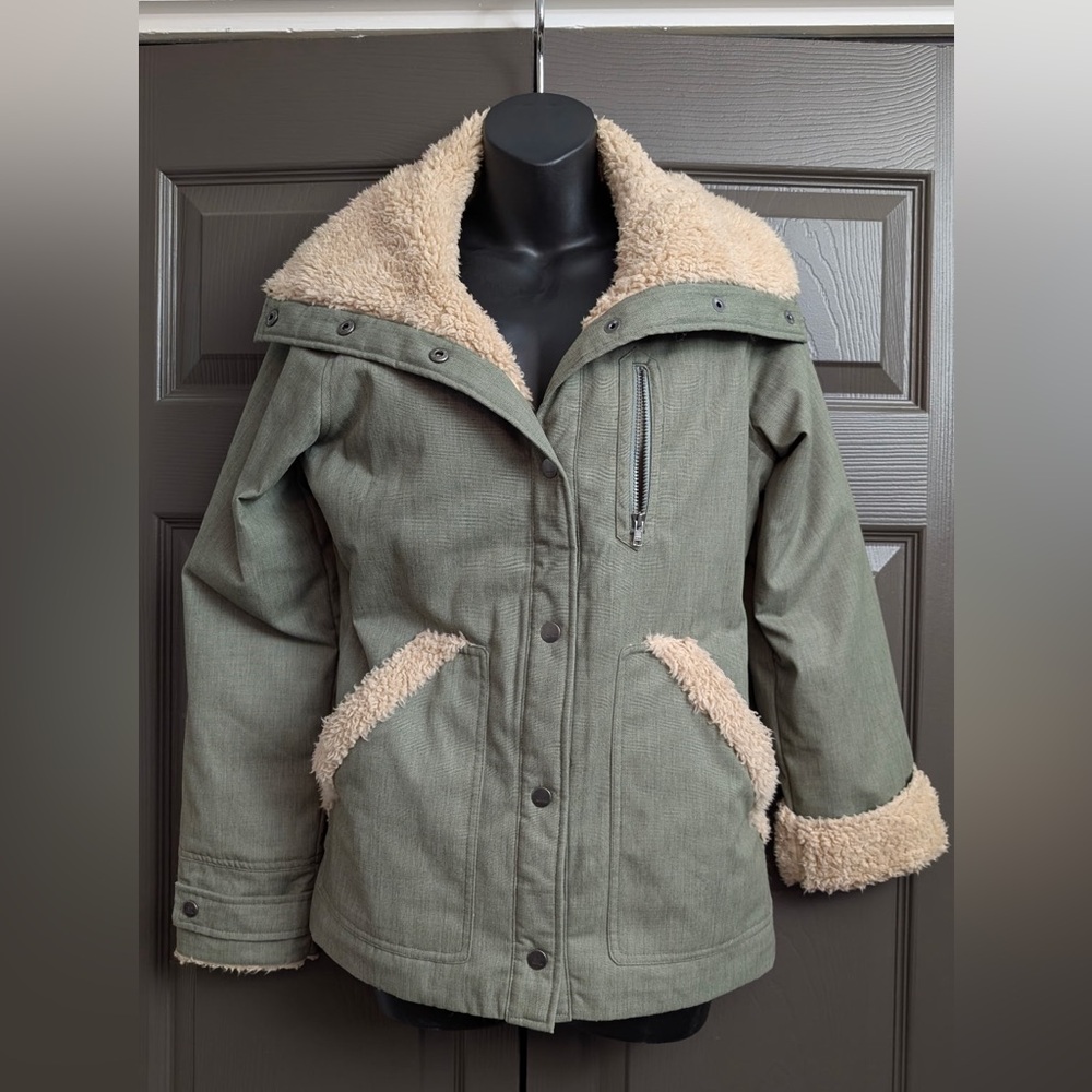 Marmot “Rangeview” Women's Green Sherpa-Lined Jacket